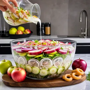 Рецепт Солёная сельдь с яблоком и луком - Сборка блюда