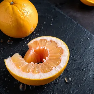 Рецепт Солёная сельдь с помело и кедровыми орешками - Обработка помело