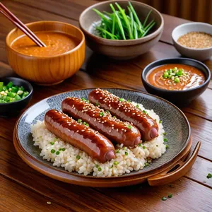 Рецепт Сосиски с имбирным соусом и кунжутом - Подача с соусом и кунжутом