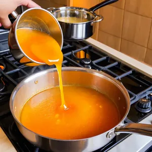 Рецепт Стейк с соусом из облепихи и жареными грецкими орехами - Приготовление облепихового соуса