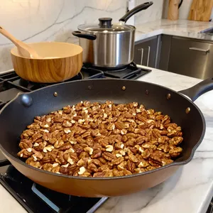 Рецепт Стейк с соусом из облепихи и жареными грецкими орехами - Обжарка грецких орехов