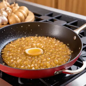 Рецепт Суп с гребешками и бульоном даши - Обжарка ароматических компонентов