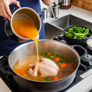 Рецепт Суп с вонтонами и овощами в курином бульоне - Соединение бульона и овощей