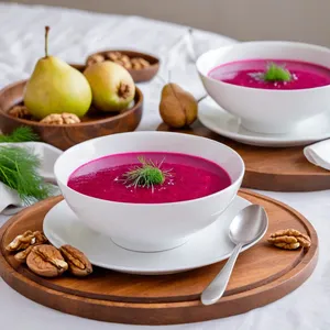 Рецепт Свекольник с грушей и грецким орехом - Подача