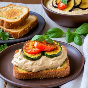 Рецепт Тост с хумусом и жареными овощами - Сборка тостов