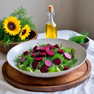 Рецепт Винегрет с копченой курицей и черносливом - Заправка и подача