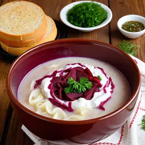 Борщ с копченой кониной и сливой