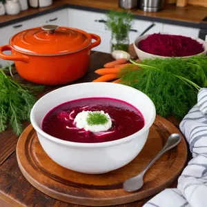 Борщ с свеклой и козьим сыром