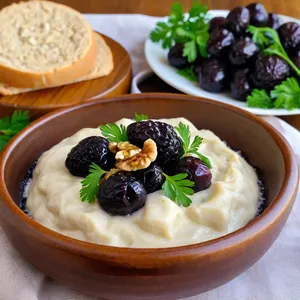 Форшмак с черносливом и грецкими орехами