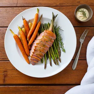 Копчёная крольчатина с розмариновым соусом