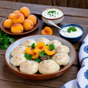 Манты с курагой и говядиной