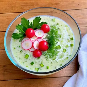 Окрошка на тане с крабовыми палочками