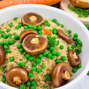 Овощной плов с шампиньонами и зеленым горошком