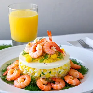 Салат "Мимоза" с креветками и яблоком