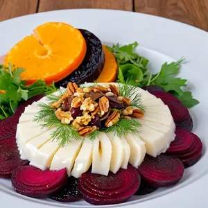 Сельдь под шубой с черносливом и грецкими орехами