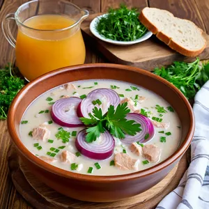 Тюря с копчёной индейкой и тимьяном на квасе