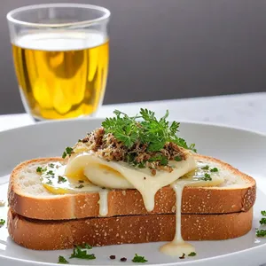 Тост с трюфельным маслом и пармезаном
